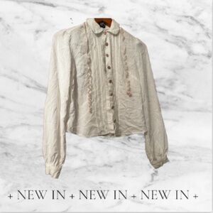 Hot Topic Vintage 80s Ruffle Strawberry Sz XS Long Sleeve Button Down Blouse